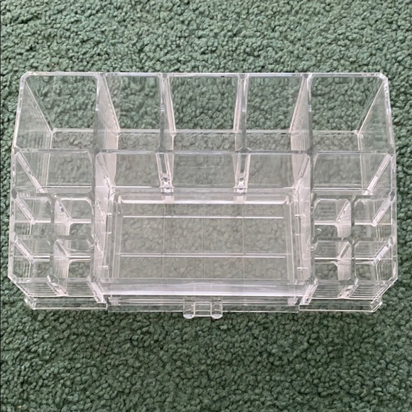 Other - Clear Makeup Organizer